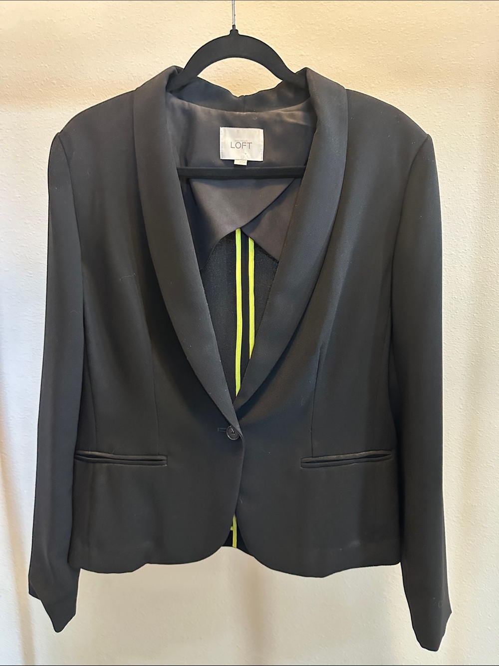 LOFT Black Shawl-Collar Single-Button Blazer